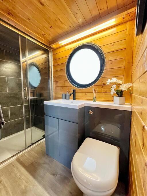 The Pines Treehouse At Treetops Hideouts ริชมอนด์ ภายนอก รูปภาพ